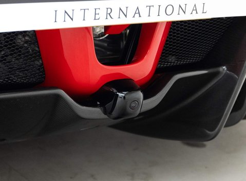 Ferrari SF90 Stradale 30