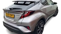 Toyota C-HR 1.8 VVT-h Design SUV 5dr Petrol Hybrid CVT Euro 6 (s/s) (122 ps) 3