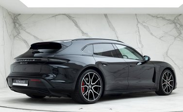 Porsche Taycan 4S Sport Turismo 7
