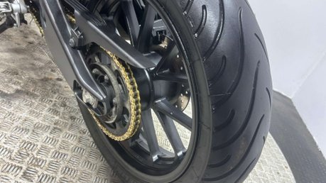 Yamaha R125 YZF 2023 ONLY 4K 1 OWNER NEW MOT SERVICED SPORTS BIKE 125CC 29