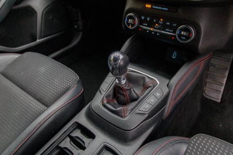 Ford Focus Focus 1.0 EcoBoost 125 ST-Line X 29