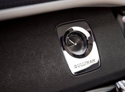 Rolls-Royce Cullinan 23