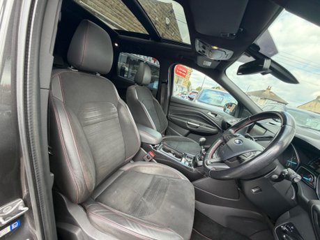 Ford Kuga ST-LINE X 11