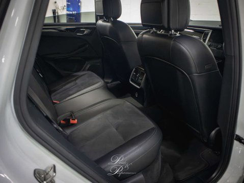 Porsche Macan 3.0 Macan S D Semi-Auto 4WD 5dr 18