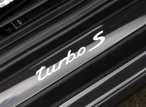Porsche 911 Turbo S (991.2) 22