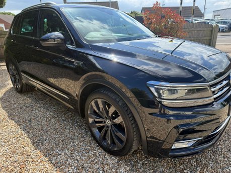 Volkswagen Tiguan 2.0 TDI BlueMotion Tech R-Line DSG 4Motion Euro 6 (s/s) 5dr 9