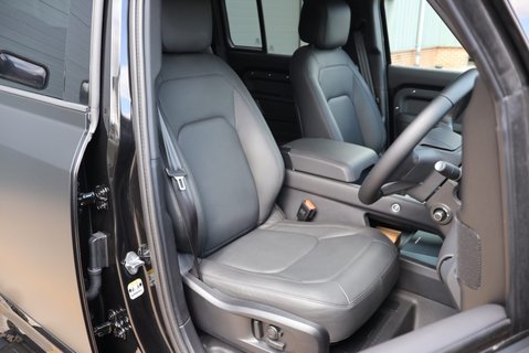 Land Rover Defender 110 2026 HARD TOP  D350 HSE MATT PPF Carbon PPF Bonet seeker styled rear seats 17