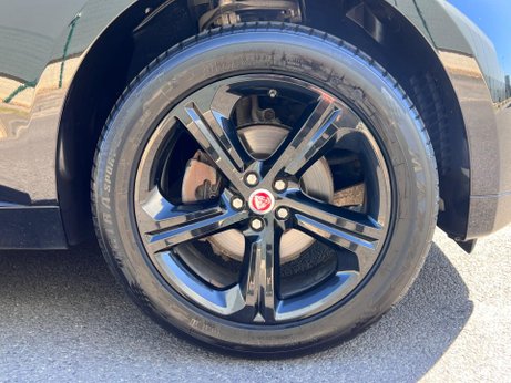 Jaguar F-Pace 2.0 D180 R-Sport Auto AWD Euro 6 (s/s) 5dr 49