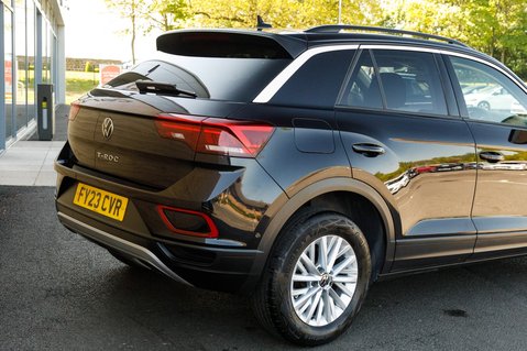 Volkswagen T-Roc LIFE TSI 8