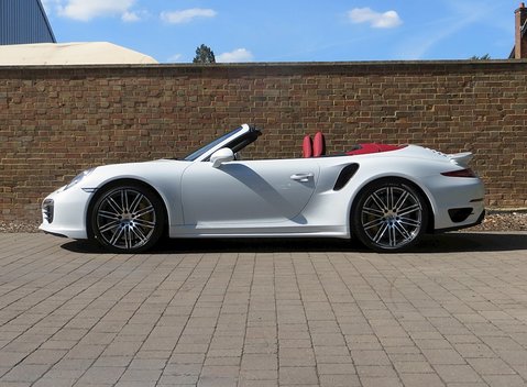 Porsche 911 (991) Turbo S Cabriolet 15