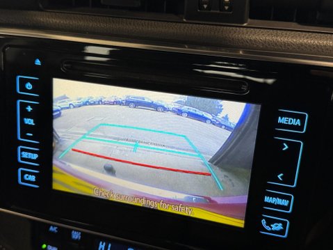 Toyota Auris 1.2 VVT-i Excel Touring Sports CVT Euro 6 (s/s) 5dr (Safety Sense) 15