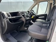 Citroen Relay 33 L1H1 X 120 ps BlueHdi Panel Van - Racking & Invertor 19