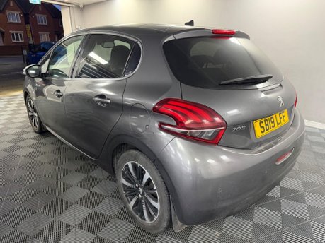 Peugeot 208 S/S TECH EDITION 4