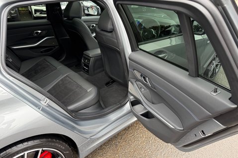 BMW 3 Series 330E M SPORT -VAT Q -DRIVING ASSISTANT PRO -PAN ROOF -H/K -M PRO PACK 34