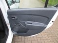 Dacia Sandero 1.0 SCe Ambiance Euro 6 5dr 39