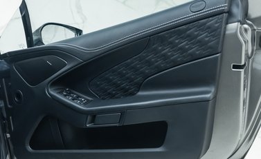 Aston Martin Vanquish ZAGATO 26