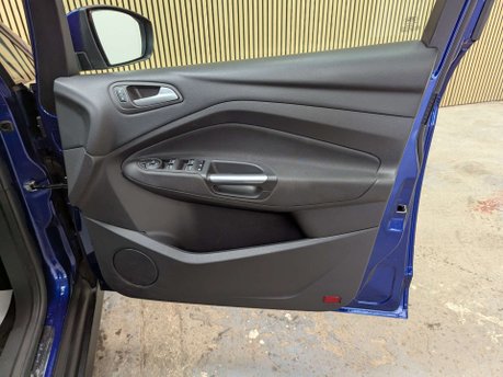Ford C-Max 1.5 C-Max Titanium TDCi 5dr 37