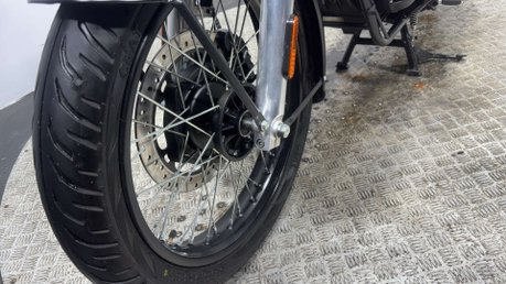 Royal Enfield Classic 2023 73 PLATE ONLY 1K MOT 1 OWNER A2 READY MODERN RETRO 350CC 10