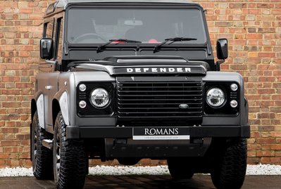 Land Rover Defender 90 Autobiography Edition