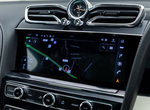 Bentley Bentayga V8 AZURE EWB First Edition 33