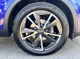 Nissan Qashqai 1.3 Qashqai Tekna DiG-T MHEV CVT 5dr 15