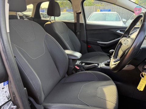 Ford Focus 1.0T EcoBoost Zetec Euro 6 (s/s) 5dr 11