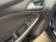 Ford Focus 1.6 TDCi Titanium Euro 5 (s/s) 5dr 21