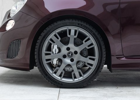 Abarth 695 Edizione Maserati 