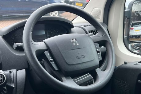 Peugeot Boxer 2.2 BlueHDi 333 S Window Van 5dr Diesel Manual L1 H1 Euro 6 (s/s) (120 ps) 21