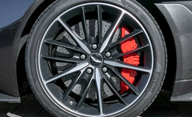 Aston Martin Zagato Vanquish Volante 12