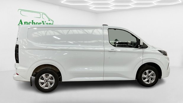 Ford Transit Custom SWB L1H1 Low Roof Limited 320 Air Con Alloys Sensors EURO 6 3