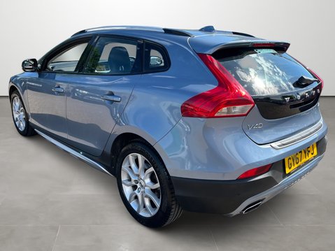 Volvo V40 T3 [152] Cross Country Pro 5dr Geartronic 3