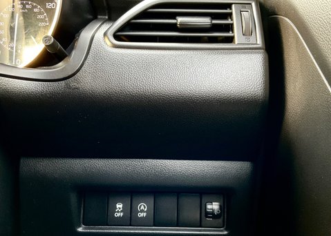 Suzuki Swift SZ-T DUALJET SHVS MHEV 23