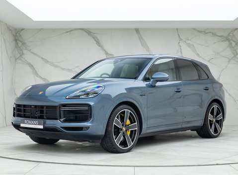 Porsche Cayenne TURBO S E-HYBRID 1