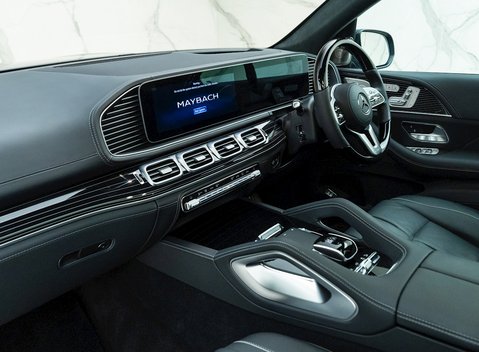 Mercedes-Benz GLS 600 21