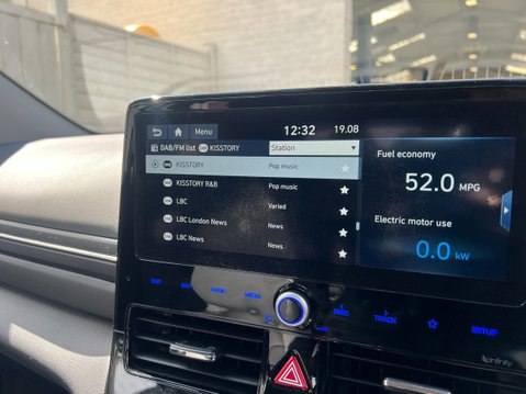 Hyundai IONIQ 1.6 h-GDi Premium Hatchback 5dr Petrol Hybrid DCT Euro 6 (s/s) (141 ps) 31
