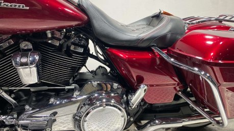 Harley-Davidson Touring 1745 FLHXS Street Glide Special Euro 4 22