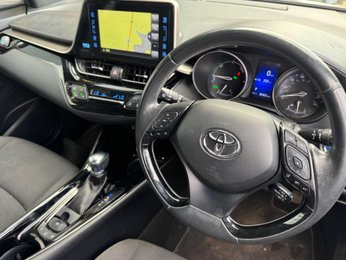 Toyota C-HR 1.8 VVT-h Design CVT Euro 6 (s/s) 5dr