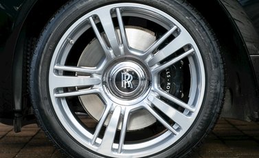 Rolls-Royce Wraith 10
