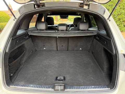 Mercedes-Benz GLC 3.0 GLC350d V6 AMG Line (Premium Plus) G-Tronic 4MATIC Euro 6 (s/s) 5dr 26