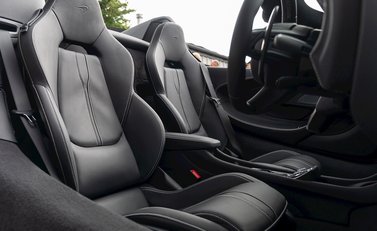 McLaren 570S Spider 16