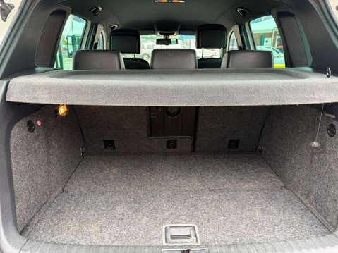 Volkswagen Tiguan 2.0 Tiguan R-Line TDI BlueMotion Technology 4Motion Semi-Automatic 4WD 5dr 37