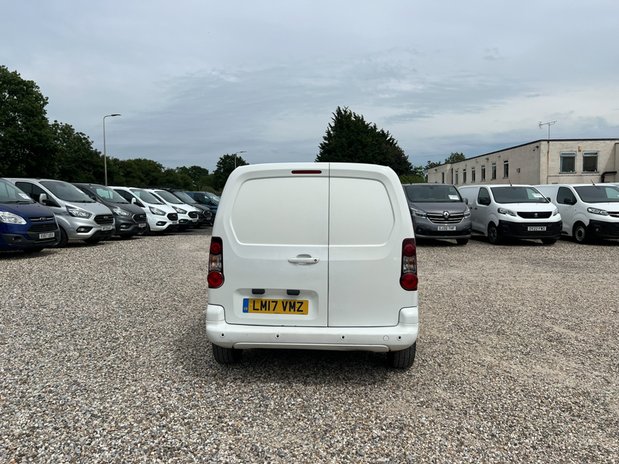 Peugeot Partner SWB L1H1 Low Roof Professional Air Con Sensors EURO 6 NO VAT 7