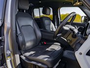 Land Rover Defender 110 Hard Top X-Dynamic HSE 10