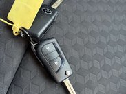 Toyota Yaris 1.5 Yaris Design HEV CVT 5dr 35