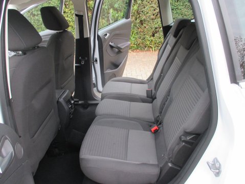 Ford C-Max 1.5 TDCi Titanium Euro 6 (s/s) 5dr 29