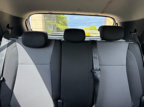 Hyundai i20 1.2 SE Hatchback 5dr Petrol Manual Euro 6 (84 ps) 15