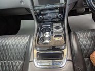 Jaguar XJ 3.0 XJ Portfolio V6 D Auto 4dr 52