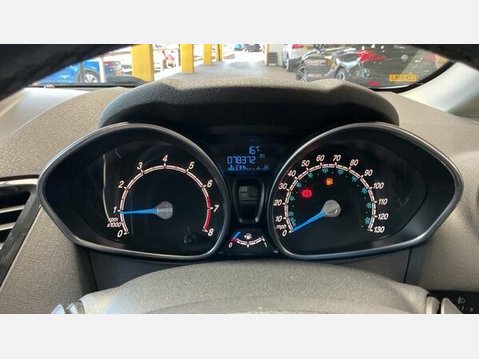 Ford Fiesta 1.0T EcoBoost Titanium Euro 5 (s/s) 5dr 8
