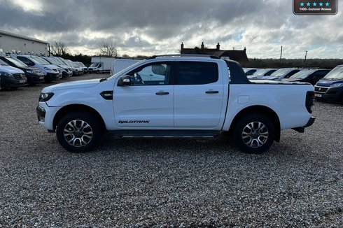 2017 Toyota HiluxCrew Cab 4X4 Active 4WD Air Con Rear Camera EURO 6 NO VAT — thumbnail 43 of 50